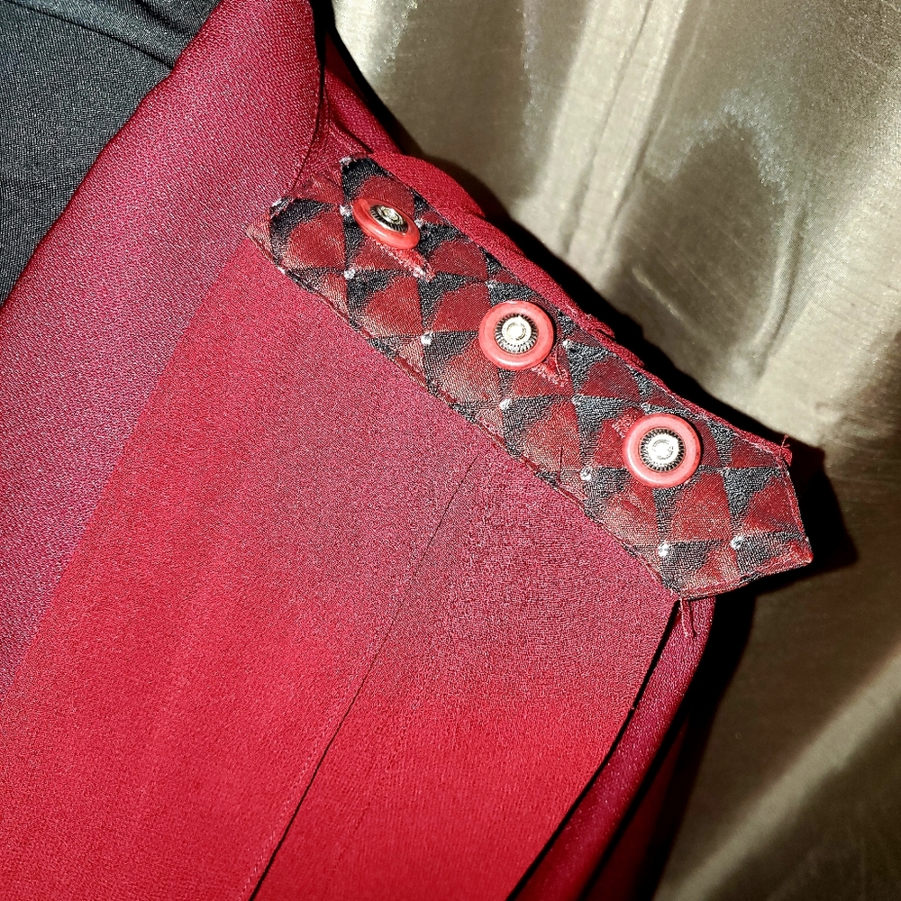 DOLCE Vintage Suit - Picture 3 of 5